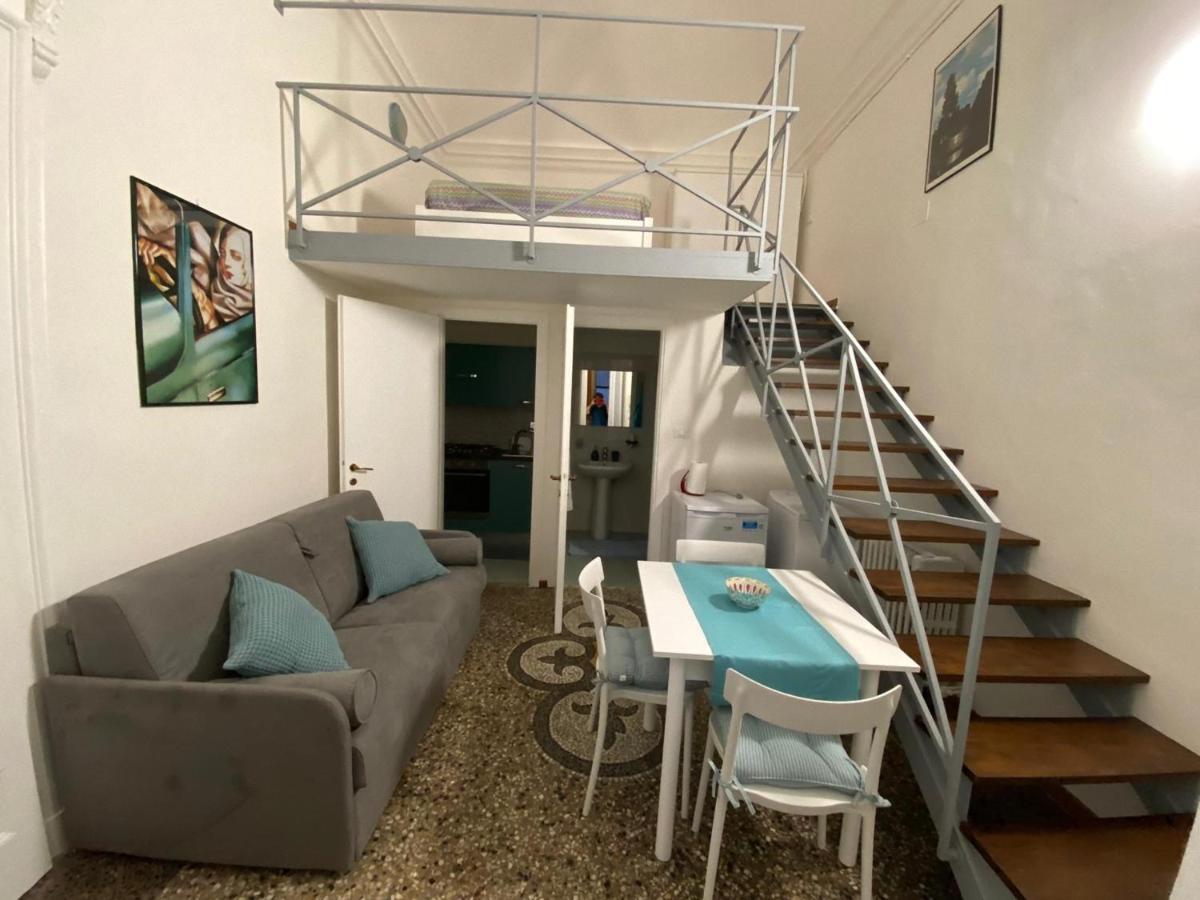 Centralissimo Appartamento Su Due Livelli 1 Turim Exterior foto